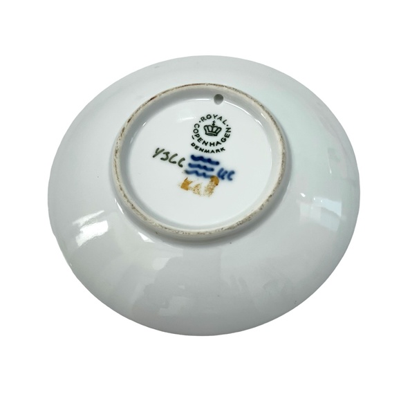 VINTAGE ROYAL COPENHAGEN DENMARK ICE FLOW POLAR BEAR DISH #4366 - Picture 6 of 12